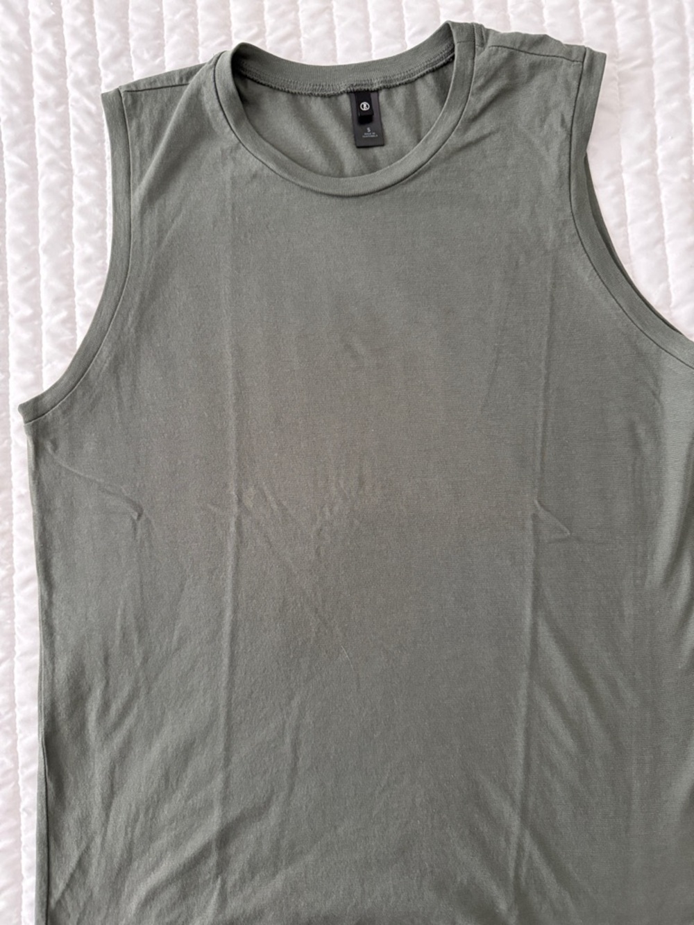 Women’s  Sleeveless Crew Neck Tank Top - Olive Green